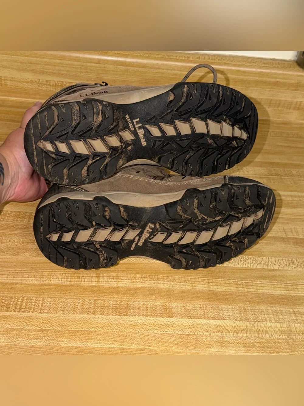 L.L. Bean Men's size 7.5 Trail Mid-Height Hiking Boots shoes outdoors